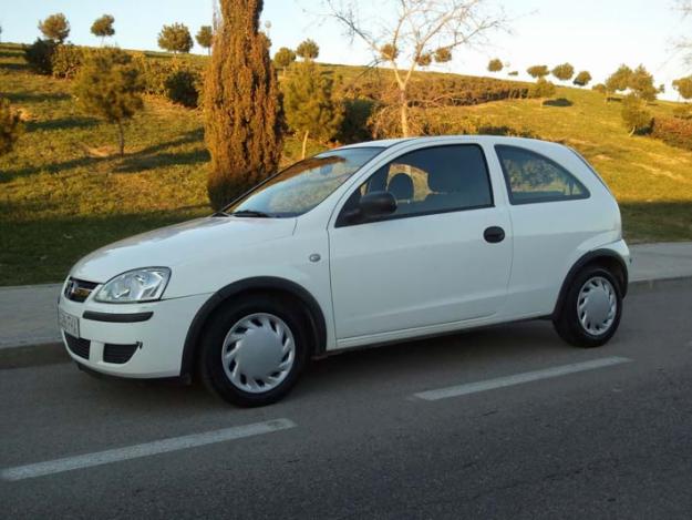 Opel Corsa 5 plazas - 2006