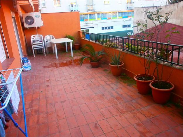 Piso de planta baja en Vilafranca del Penedès. Gran terraza de24m2