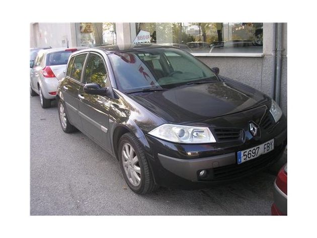 RENAULT Espace 2.2 dCi Privilege