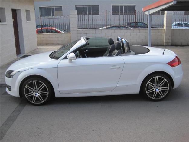 AUDI TT Roadster 2.0TDI DPF Quattro