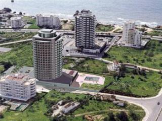 Apartamento : 3/4 personas - piscina - junto al mar - vistas a mar - portimao  algarve  portugal