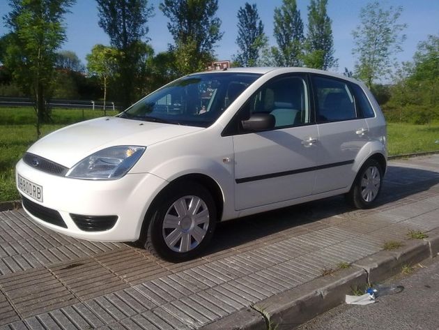 VOLKSWAGEN POLO  1.2 MATCH 65