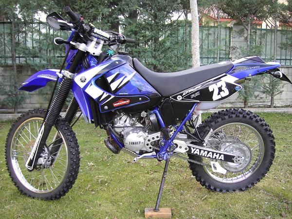 vendo yamaha dt 125 nueva y con muchos extras