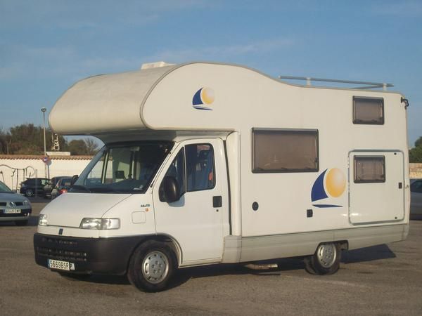 AUTOCARAVANA SEA ELNAGH DINGY2