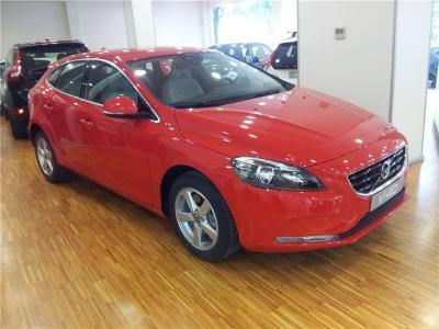 Volvo v40 d3 momentum