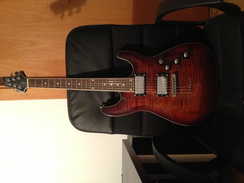 Se vende guitarra eléctrica schecter standard c-1 dbsb