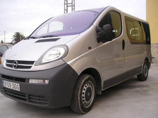 Opel Vivaro Vi.Com9 1.9CDTI Corto 2700 100caballos