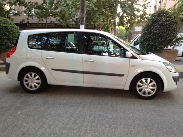 se vende renault gran scenic