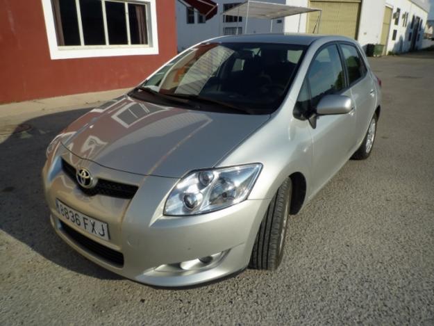 Toyota Auris 2.0 D4-D Sol 126CV 5P Gris plata metalizado