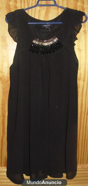 VESTIDO NEGRO CON DETALLES METALICOS