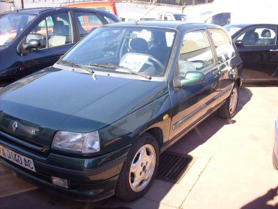 RENAULT CLIO 1.9D - Palencia