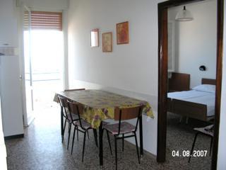 Apartamento : 2/4 personas - junto al mar - vistas a mar - bellaria igea marina  rimini (provincia de)  emilia-romana  i