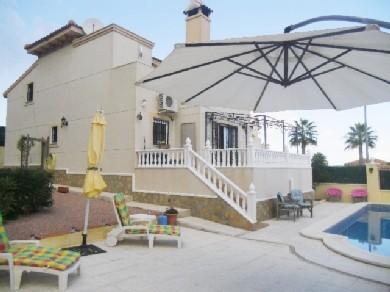 Chalet con 3 dormitorios se vende en San Miguel de Salinas, Vega Baja Torrevieja