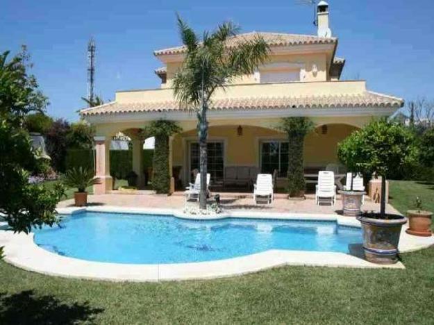 Villas a la venta en Bel Air Costa del Sol