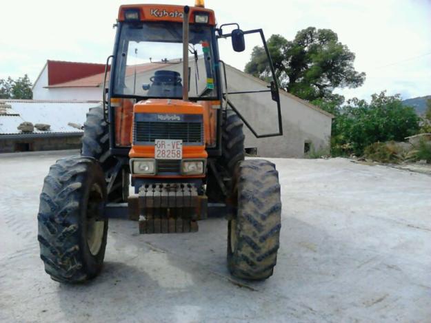 se vende kubota m1-85