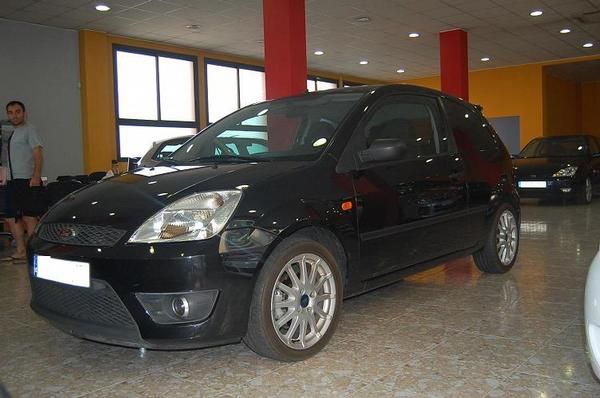 FORD FIESTA 16i S SPORT 100CV. 3P. AÑO 2005.