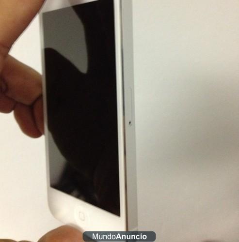 Nuevo Apple iPhone 5 - 32GB - Blanco y Plata