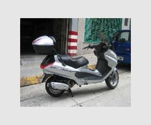 PIAGGIO X8 125