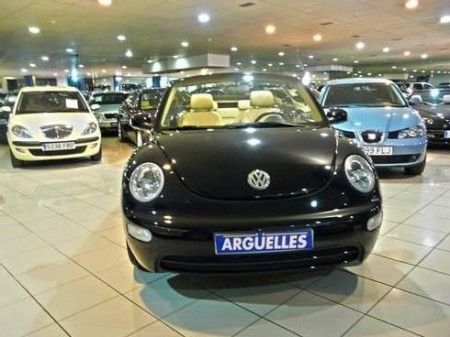 VOLKSWAGEN NEW BEETLE CABRIO 1.6 MANUAL - Madrid