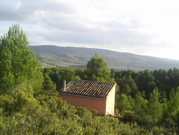 vendo refugio de montaña en parque natural de sierra Mariola