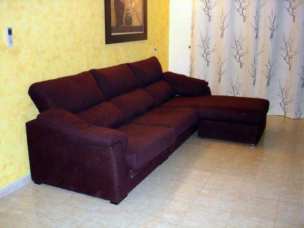 AMPLIO SOFA CHERLONE EXTRAIBLE SEMINUEVO