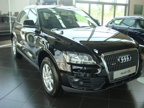 Audi Q5 2.0 tdI 143 cv,a pedir en concesionario oficial