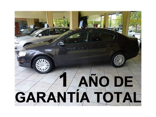 VOLKSWAGEN TOURAN SPORT 2.0TDI 170CV DSG 6VEL.BLANCO O AZUL MAR.