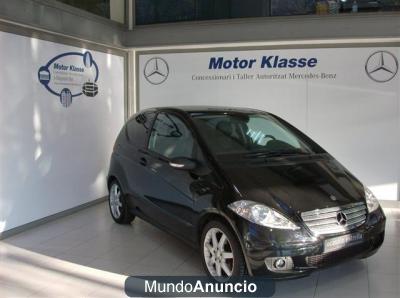 Mercedes-Benz A 150 A 150 Red & Black