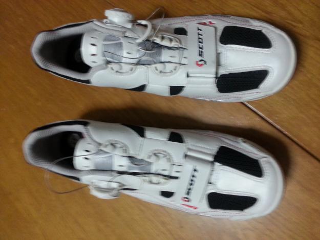 Vendo zapatilla carretera Scott Team 60 euros