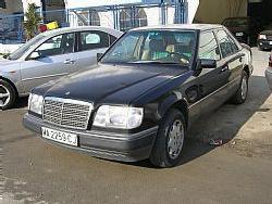 Venta de coche Mercedes 300 D 4-matic '90 en Málaga