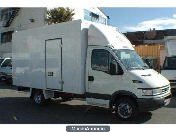 Iveco Daily 35 C12 AA CAJA CERRADA