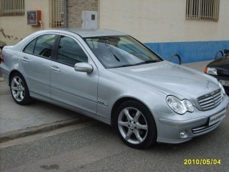 MERCEDES 220 CDI SPORT EDITION - Valencia