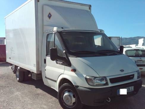 Ford Transit 135 T350 CHASIS CAJA Y RAMPA ELEVADORA