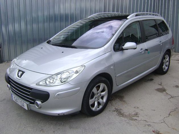 PEUGEOT 5008  1.6HDI PREMIUM 112