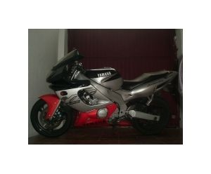 YAMAHA YZF 600