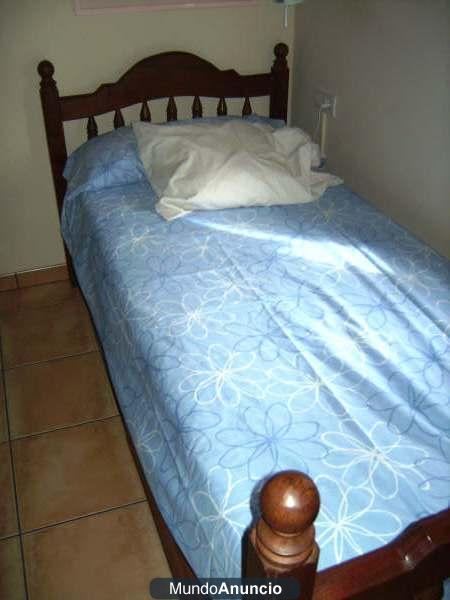 Cama rústica de algarrobo macizo