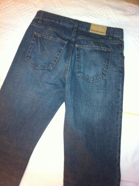 Vendo vaqueros Calvin Klein azul oscuro envejecido