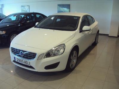 Volvo S60 1.6D MOMENTUM