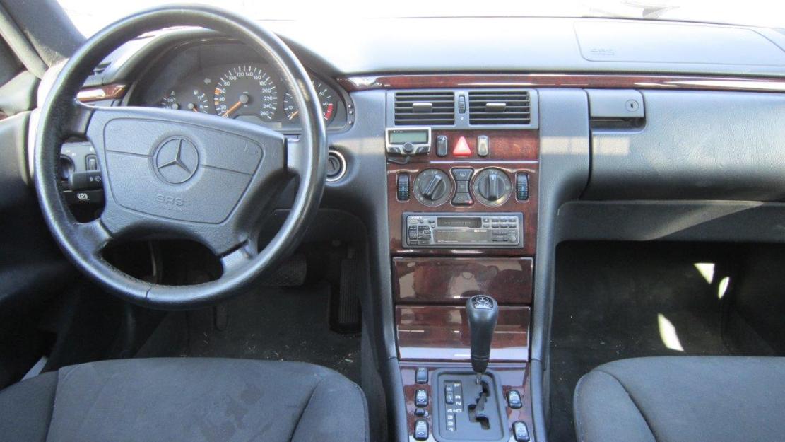 Mercedes e320 elegance