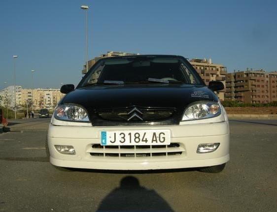 Saxo vts 1.6 90cv nuevo!! 15.000km!! Precio de crisis.Tambien cambio por moto!