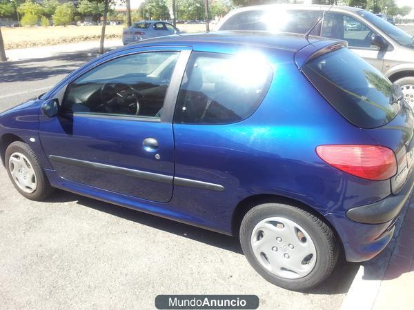 PEUGEOT 206 XT