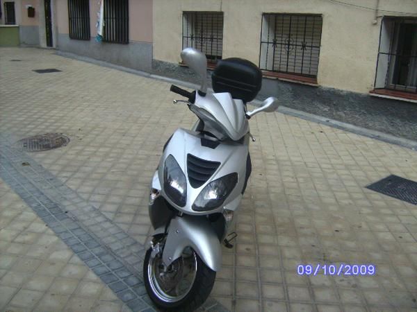 VENDO MOTO SCOOTER