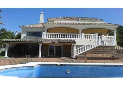 Villas a la venta en Selwo Costa del Sol