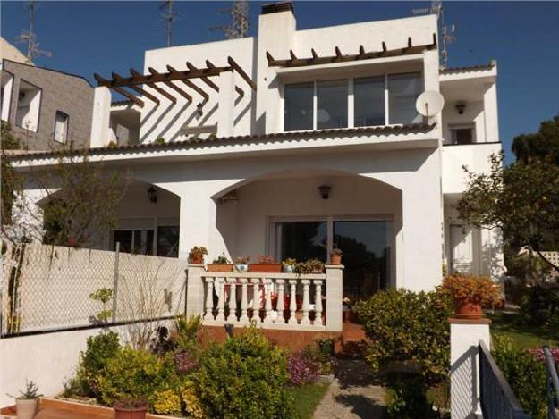 Casa adosada en Segur de Calafell