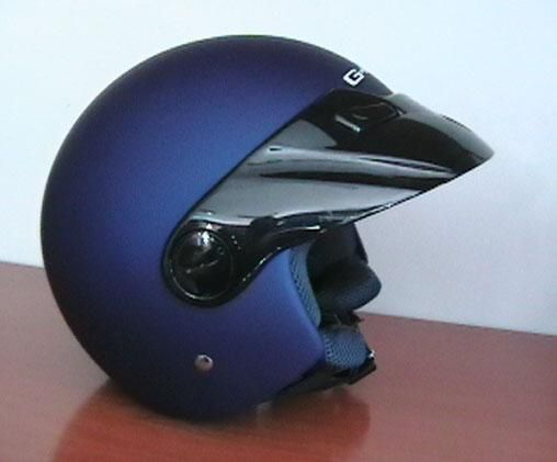 VENDO CASCO TIPO JET. NUEVO  A ESTRENAR