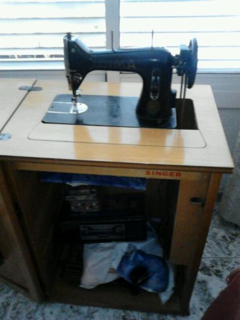 Maquina de Coser Singer Año 1943