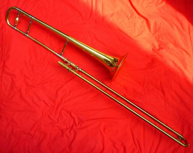 Trombón Besson modelo westminster