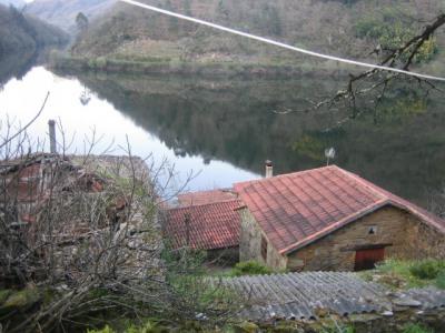 in Chantada,  Galicia   - 30000  EUR