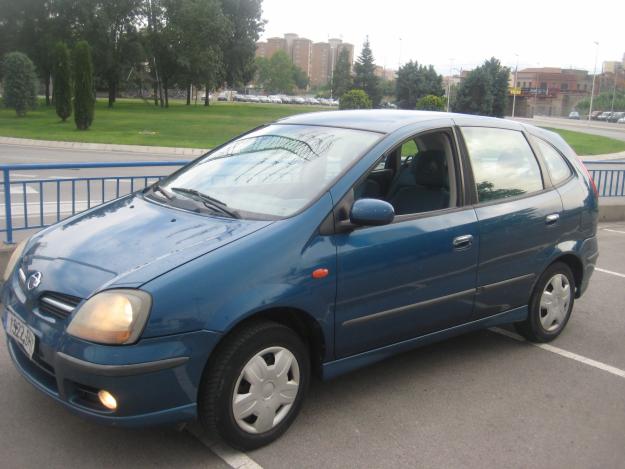 Por motivo de Viaje, Vendo NISSAN ALMERA TINO GASOLINA 2500 E.