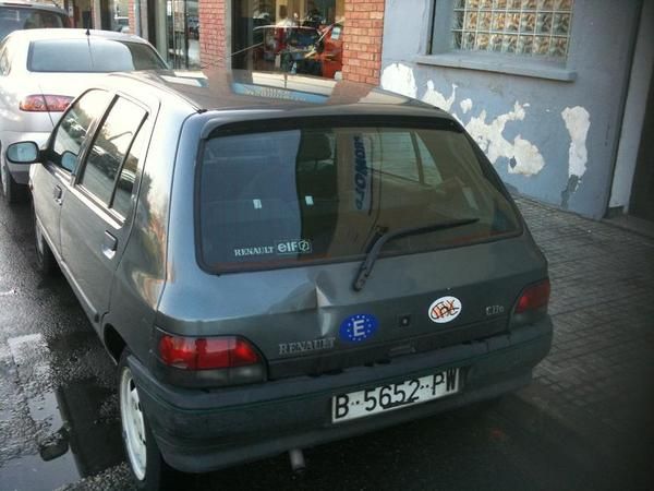 Renault Clio, año 1995 con ITV hasta 11/2011